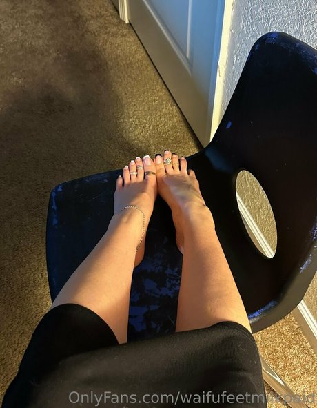 Foto desnuda filtrada de OnlyFans de Waifufeetmilkpaid