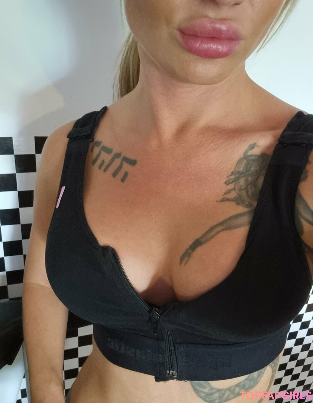 Foto desnuda filtrada de OnlyFans de Yourmonicaa #62 Foto desnuda filtrada de OnlyFans de Yourmonicaa #62