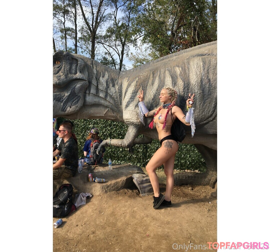 Foto desnuda filtrada de OnlyFans de Sunny Bunnnie #54 Foto desnuda filtrada de OnlyFans de Sunny Bunnnie #54