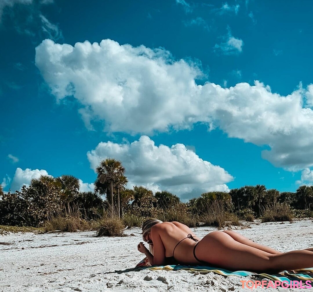 Foto desnuda filtrada de OnlyFans de Jordan Elizabeth #110 Foto desnuda filtrada de OnlyFans de Jordan Elizabeth #110