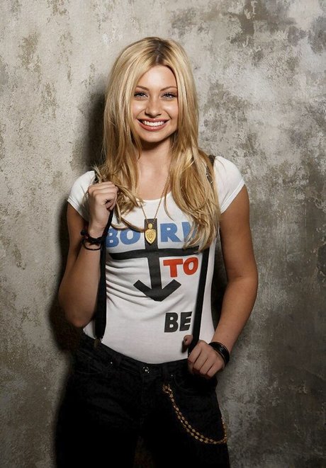 Aly Michalka