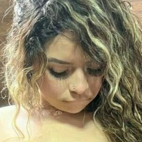 Foto desnuda filtrada de OnlyFans de Lasonlychicas