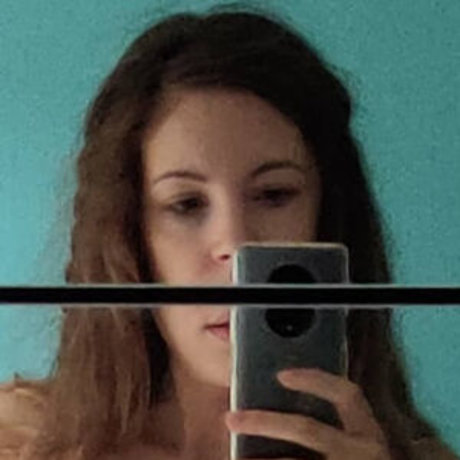 Foto desnuda filtrada de OnlyFans de Rapunzelasmr