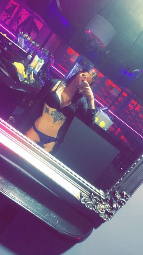 Foto desnuda filtrada de OnlyFans de Keni