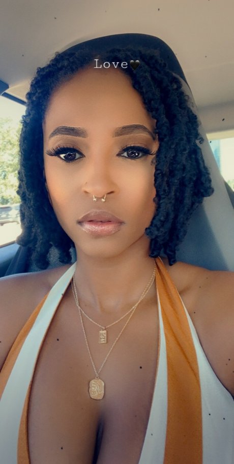 Coca Monroe