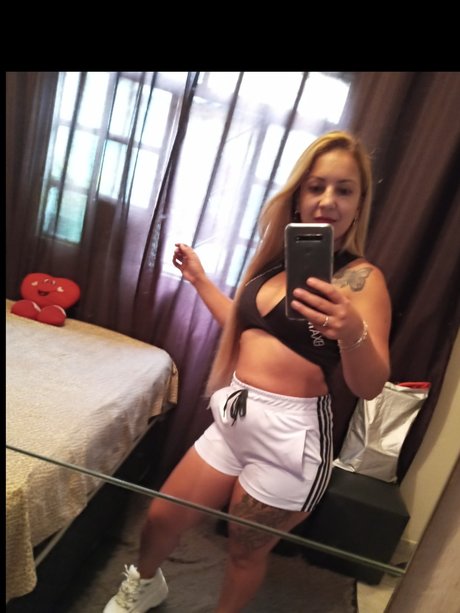 Foto desnuda filtrada de OnlyFans de Claudia Ferreira