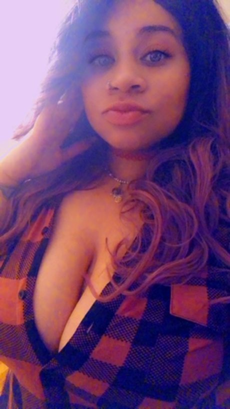Foto desnuda filtrada de OnlyFans de Dr Knight