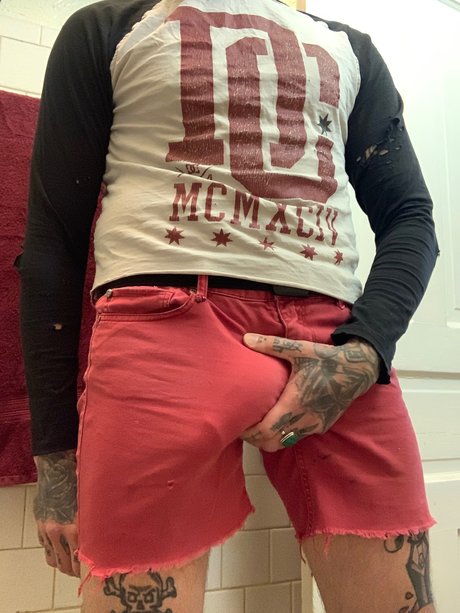 Foto desnuda filtrada de OnlyFans de Sirwilliamcutter