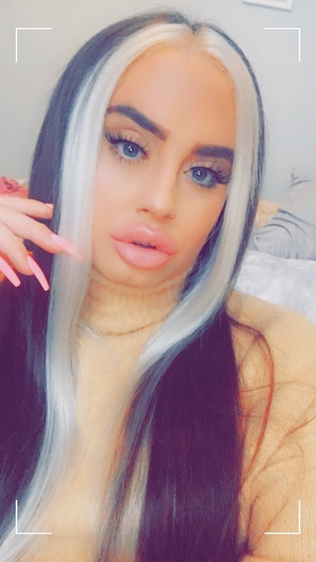 Foto desnuda filtrada de OnlyFans de Demii Cook