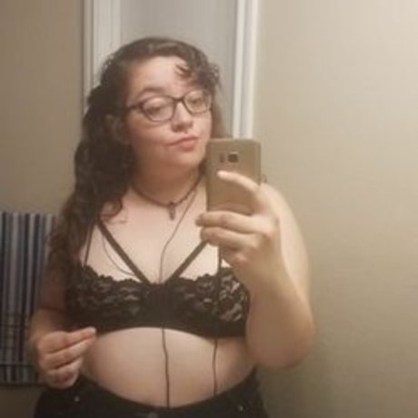 Foto desnuda filtrada de OnlyFans de Curvycutie