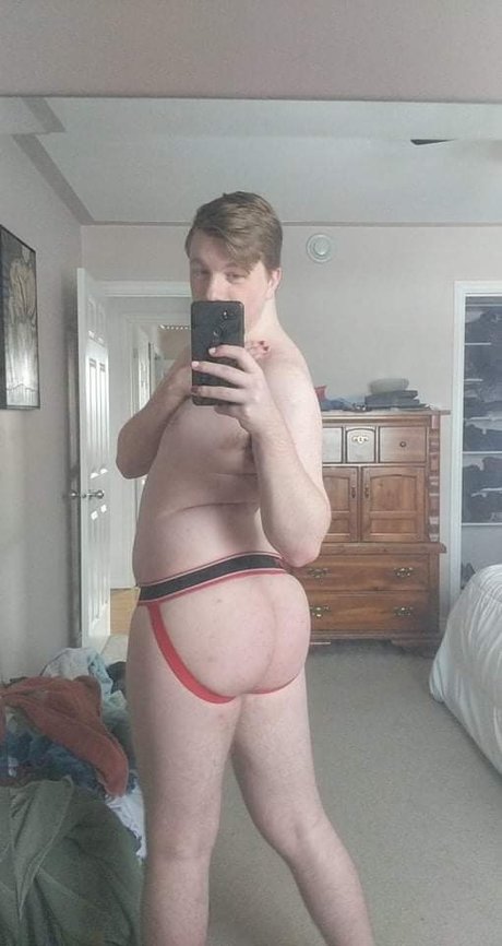 Foto desnuda filtrada de OnlyFans de Max