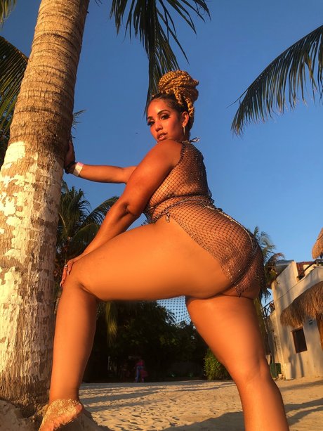 Foto desnuda filtrada de OnlyFans de Pretty Kitty