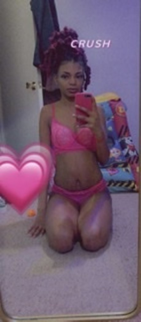 Foto desnuda filtrada de OnlyFans de Kiarra