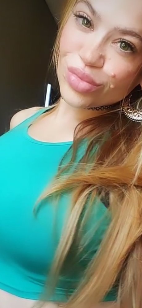 Foto desnuda filtrada de OnlyFans de Diosaisis