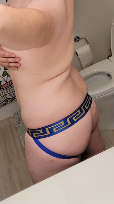 Foto desnuda filtrada de OnlyFans de Emmi Boi