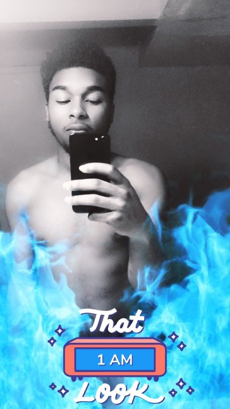 Foto desnuda filtrada de OnlyFans de Dee