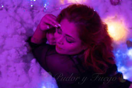 Foto desnuda filtrada de OnlyFans de pudoryfuego