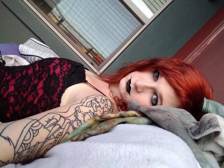 Foto desnuda filtrada de OnlyFans de Kyrra Vain