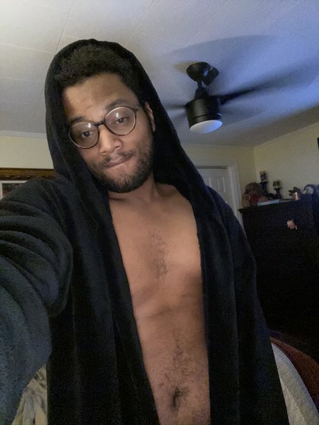 Foto desnuda filtrada de OnlyFans de Chuck