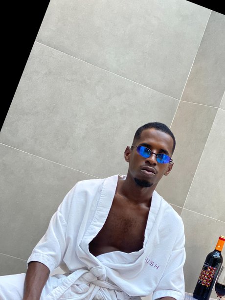 Foto desnuda filtrada de OnlyFans de Daniel Baiano
