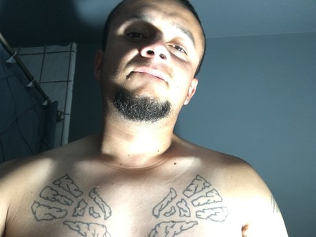 Foto desnuda filtrada de OnlyFans de deltadaddy