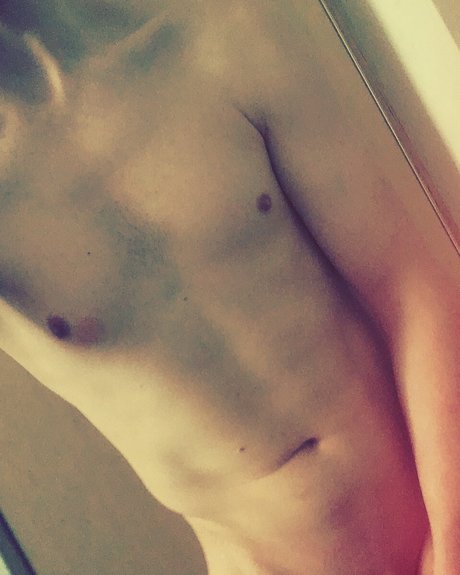 Foto desnuda filtrada de OnlyFans de Oliver Scholz