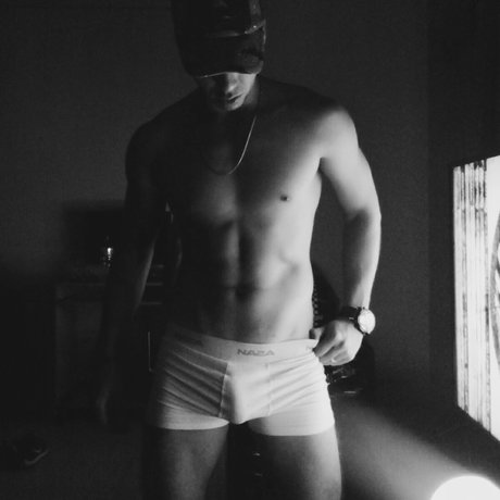 Foto desnuda filtrada de OnlyFans de Dante