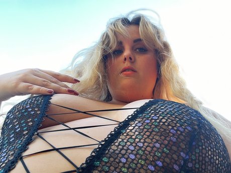 Foto desnuda filtrada de OnlyFans de Queen B