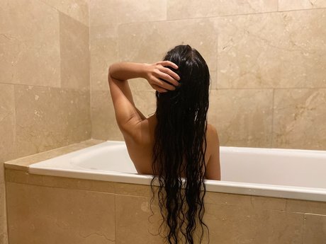 Foto desnuda filtrada de OnlyFans de Coding For Beginners