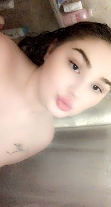 Foto desnuda filtrada de OnlyFans de Diamond