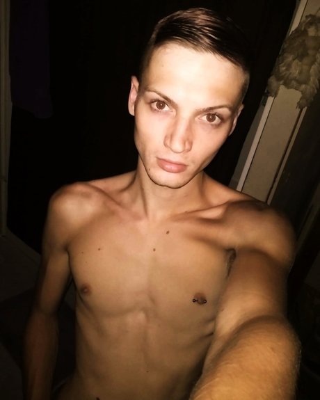 Foto desnuda filtrada de OnlyFans de Cutieboi4life