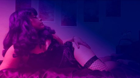 Foto desnuda filtrada de OnlyFans de Purple Goddexxx