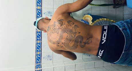 Foto desnuda filtrada de OnlyFans de Hot Sexy Boy 