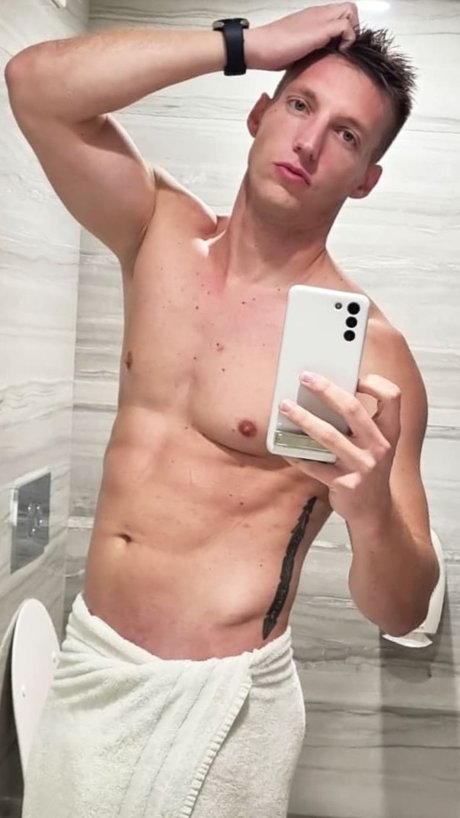Foto desnuda filtrada de OnlyFans de Ej