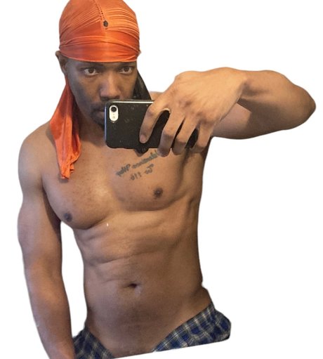 Foto desnuda filtrada de OnlyFans de Yofavoriteshooter