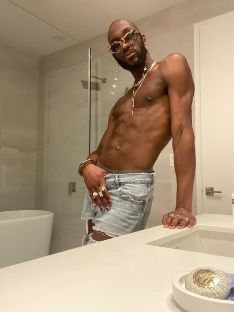 Dejuanaked