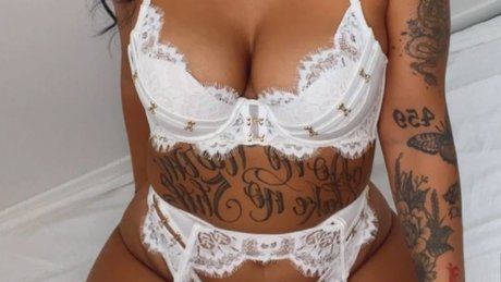 Foto desnuda filtrada de OnlyFans de Eden