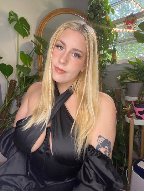 Foto desnuda filtrada de OnlyFans de Quinnnnx No Ppv