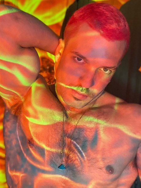 Foto desnuda filtrada de OnlyFans de Quente 