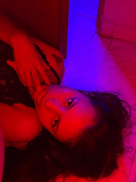 Foto desnuda filtrada de OnlyFans de Quendly Guzman