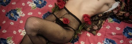 Foto desnuda filtrada de OnlyFans de Queer Full Of Fear