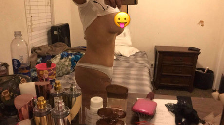 Foto desnuda filtrada de OnlyFans de Queenvqueen