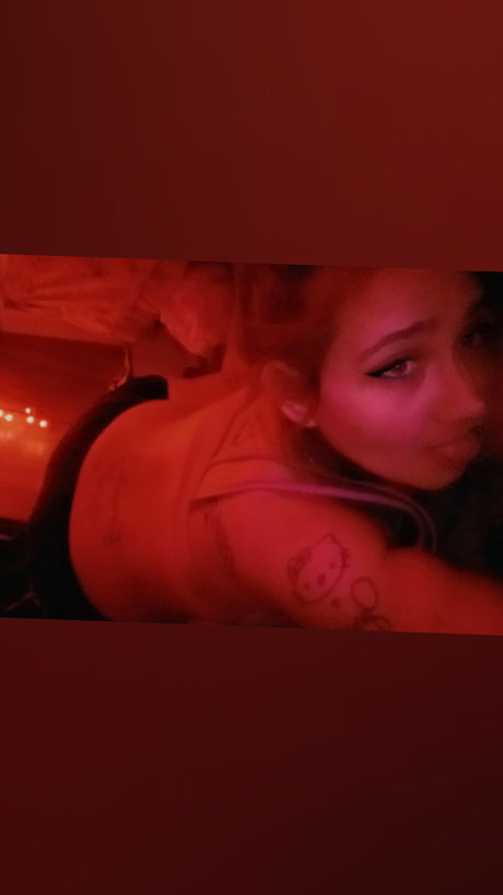 Foto desnuda filtrada de OnlyFans de Juicytits34