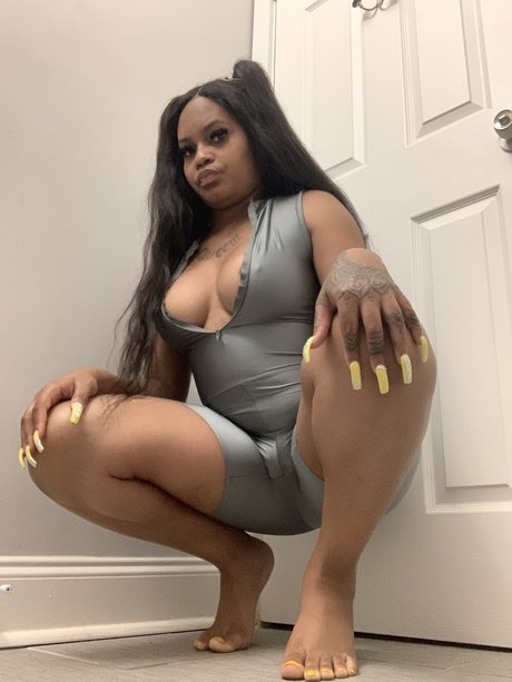 Foto desnuda filtrada de OnlyFans de Queennana