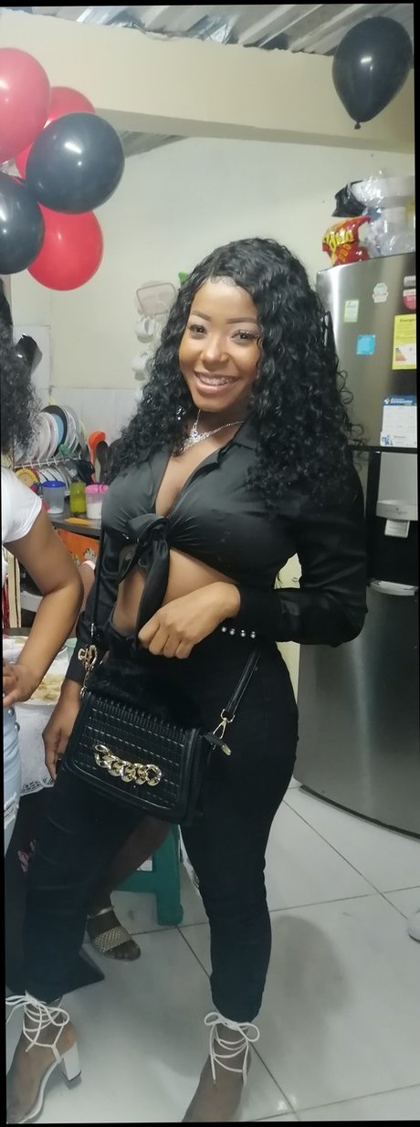 Foto desnuda filtrada de OnlyFans de Danna