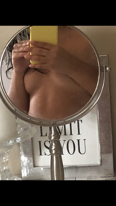 Foto desnuda filtrada de OnlyFans de Dominican Mueca