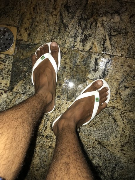 Foto desnuda filtrada de OnlyFans de Kaulitz
