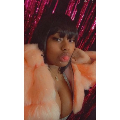 Foto desnuda filtrada de OnlyFans de Domo B