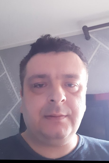 Foto desnuda filtrada de OnlyFans de Dejan C