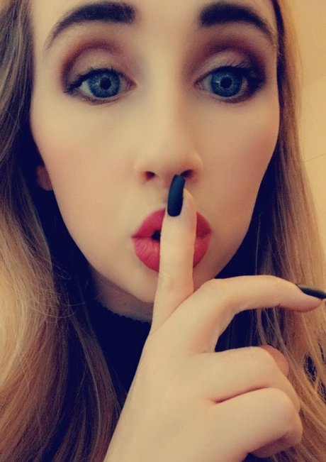 Mistress Darcy Dale